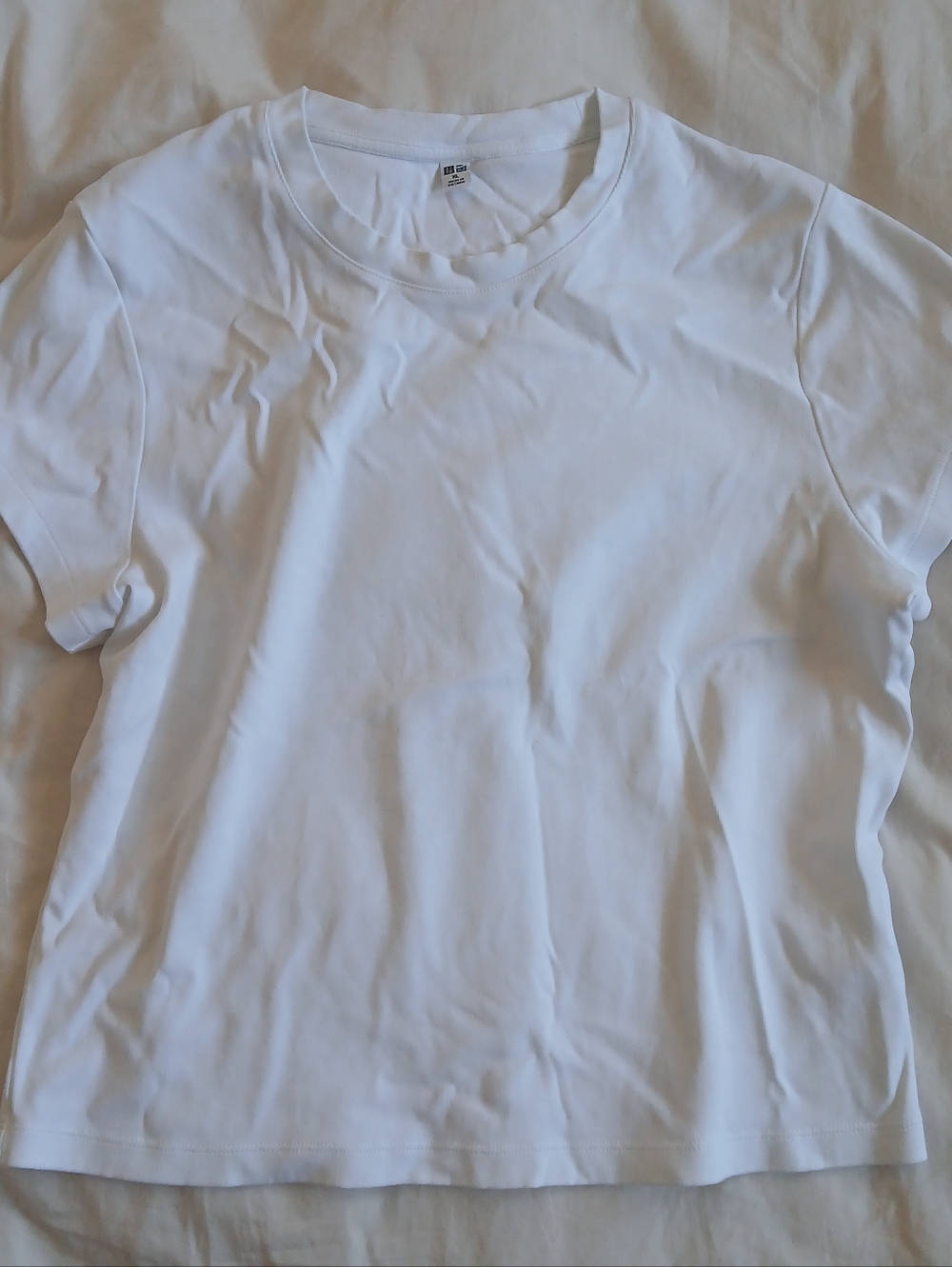 Uniqlo White Crew Tee